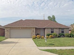5343 W Soapberry Ct, Springfield, MO 65802