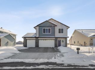 4881 Hampton Cir S, Moorhead, MN 56560