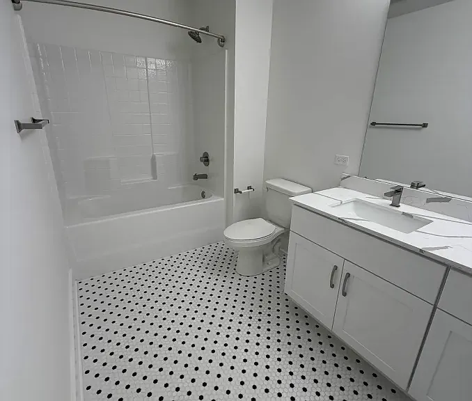 9 Woodlake Blvd #313 — Photo 7