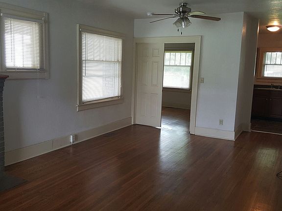 802 livingroom_07132015