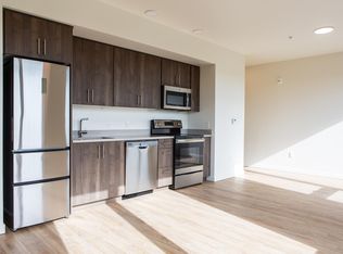 505 NE Dekum St #206, Portland, OR 97211