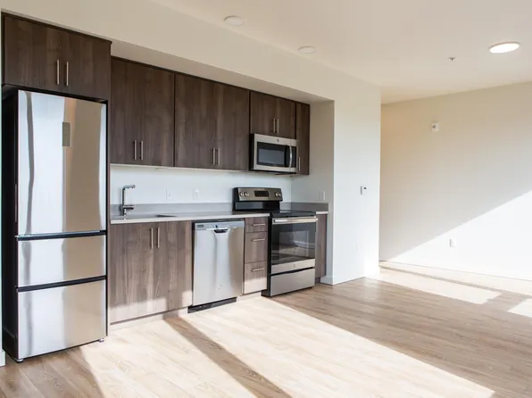 505 Dekum Apartments, 505 NE Dekum St #306, Portland, OR 97211