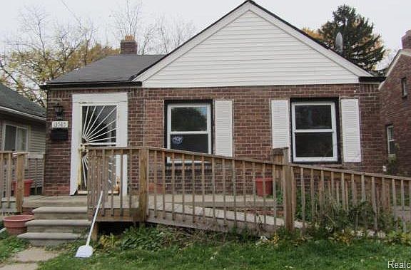 4th image of 13585 Rosemont Ave