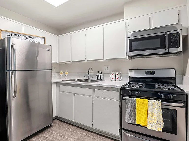 Weddington Apartments — Photo 6