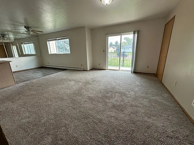 Mountain View Apartment Homes — Photo 32