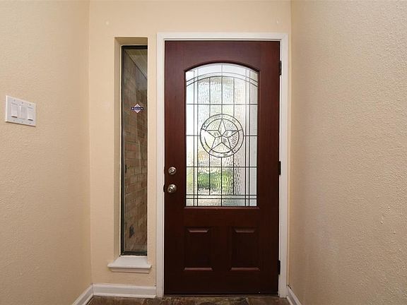 3rd image of 2596 Bering Dr