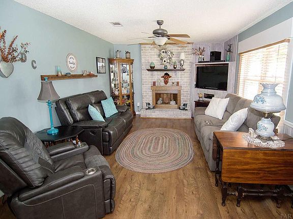 3rd image of 6190 Forest Pines Dr