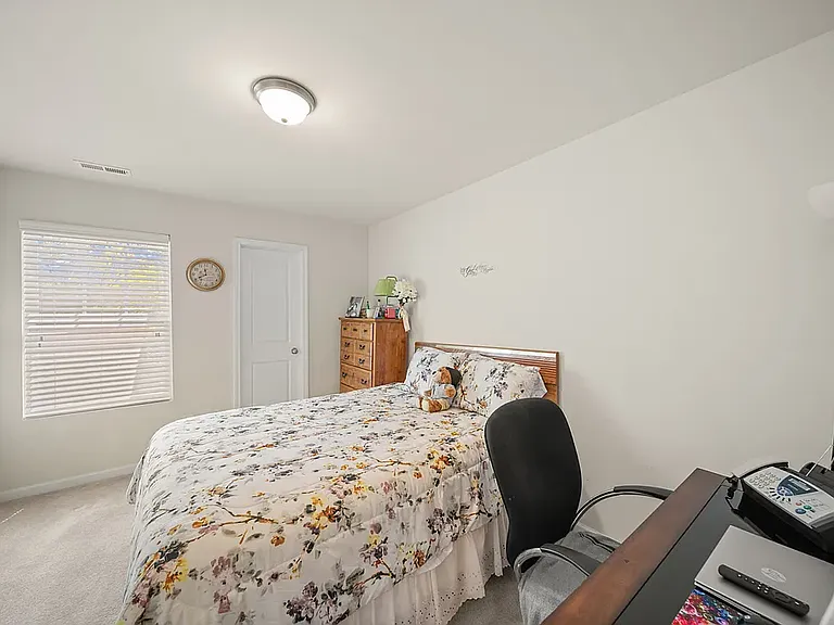 6514 Glenmoor Dr — Photo 17