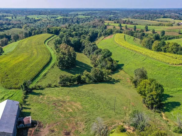 9733 Buckeye Rd, Lancaster, KY 40444