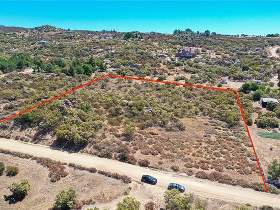 956 Crazy Horse Canyon Rd, Aguanga, CA 92536