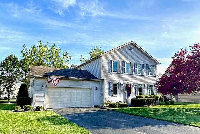 1st image of 10411 White Oak Dr