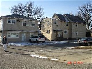 1st image of 819 N 20th Ave