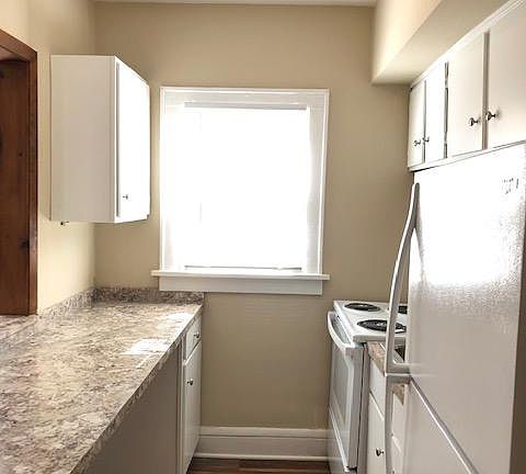 5th image of 1640 20th St APT 3