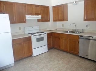 8 New St, Ridgefield, CT 06877