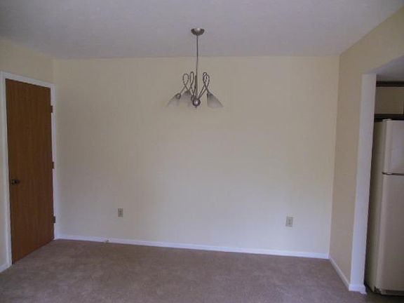 3rd image of 164 Candle Ct