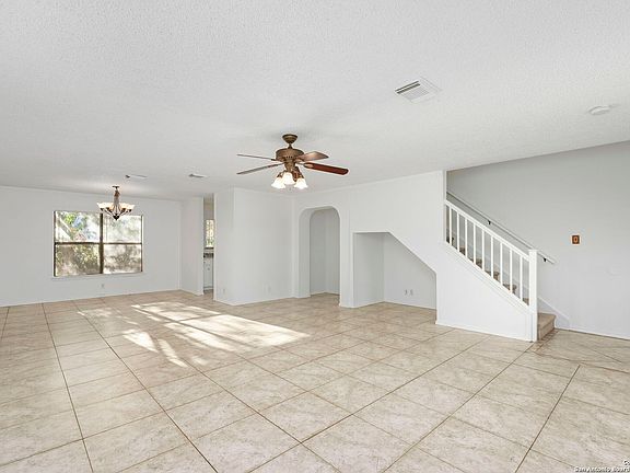 2nd image of 10207 ARBOR BLUFF