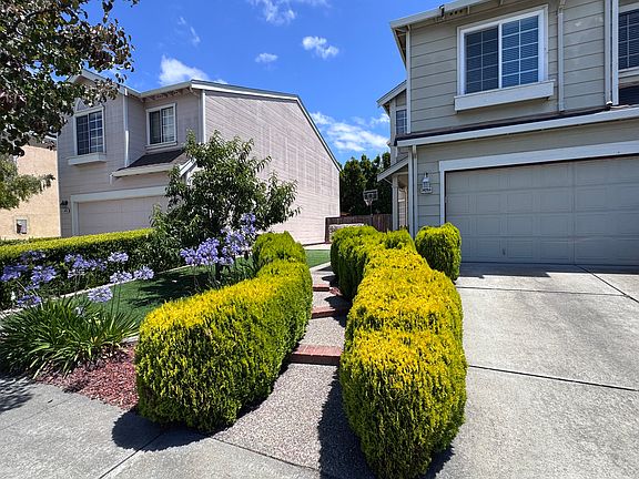 2nd image of 34266 Kenwood Dr