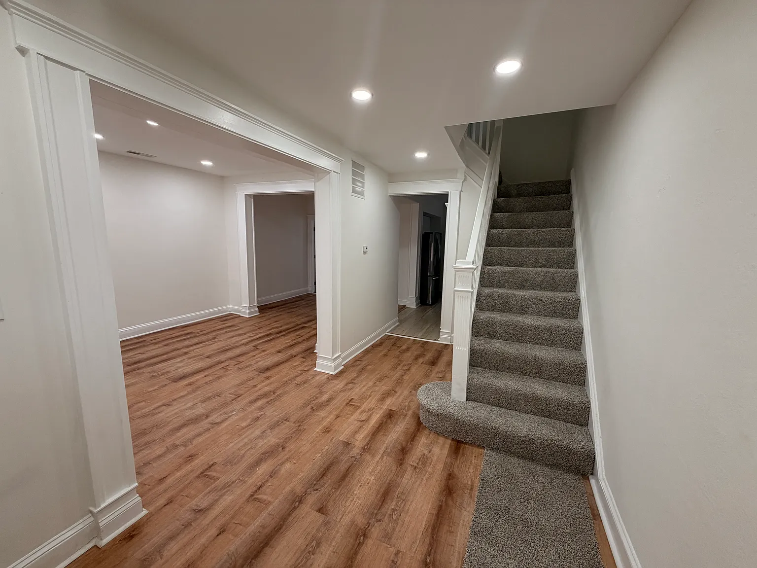 4 bed, 2.5 bath, 2110 sqft, $2,250 — Photo 2