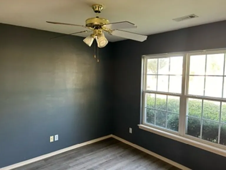 901 SW Sandrock Rd — Photo 14