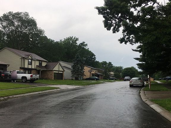 4th image of 215 Lake Dr SW