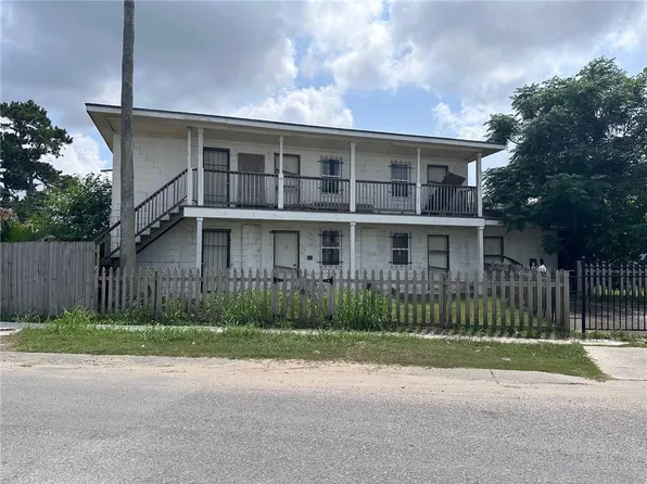8800 Forshey, New Orleans, LA 70118