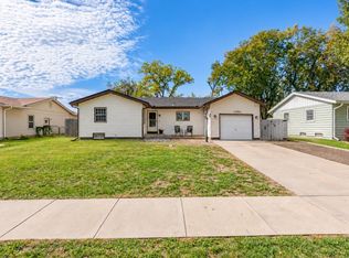 2086 Edward St, Salina, KS 67401