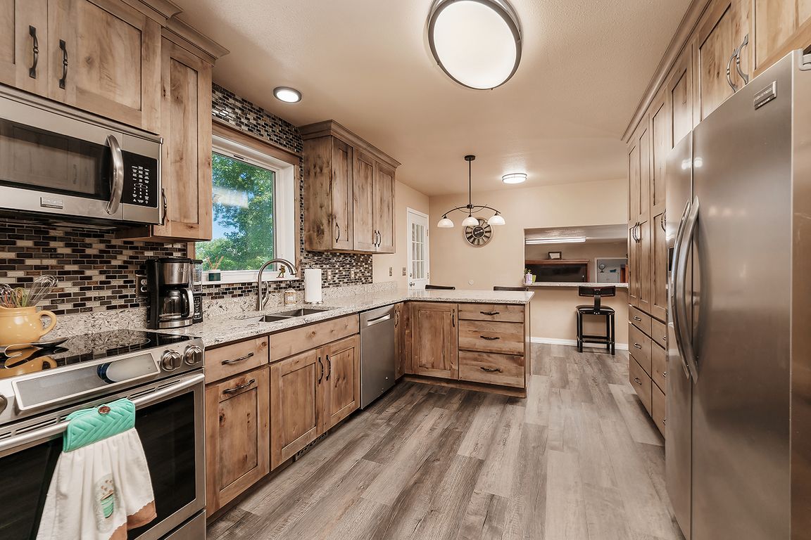 next background image