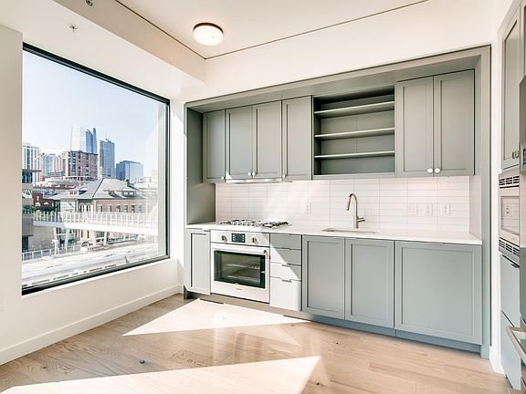 3rd image of 1750 Wewatta St Unit 440