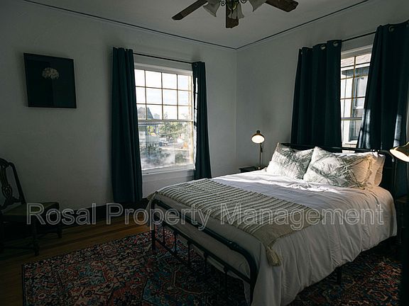 3rd image of 124 Walter St SE #A