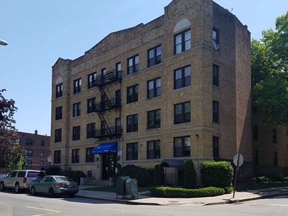 2nd image of 70-74 S Arlington Ave #21