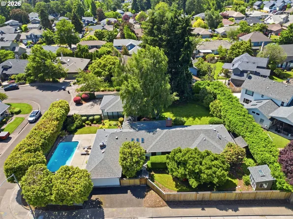3000 Gilham Rd, Eugene, OR 97408