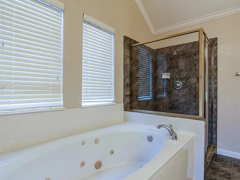 1414 Crocker St — Photo 16