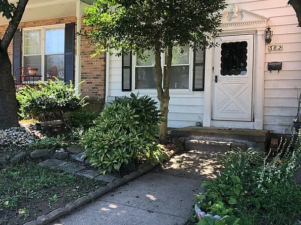 382 Dartmouth Ct, Bensalem, PA 19020