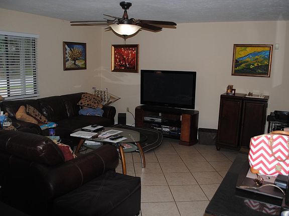 5th image of 2911 NW 41st Ave