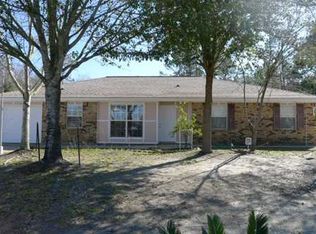 7120 Greenbriar St, Ocean Springs, MS 39564