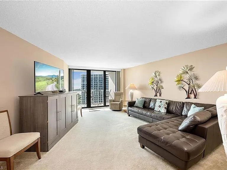 320 Seaview Ct #1208 — Photo 12