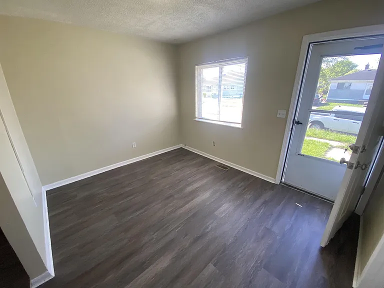 7067 Studebaker Ave — Photo 4