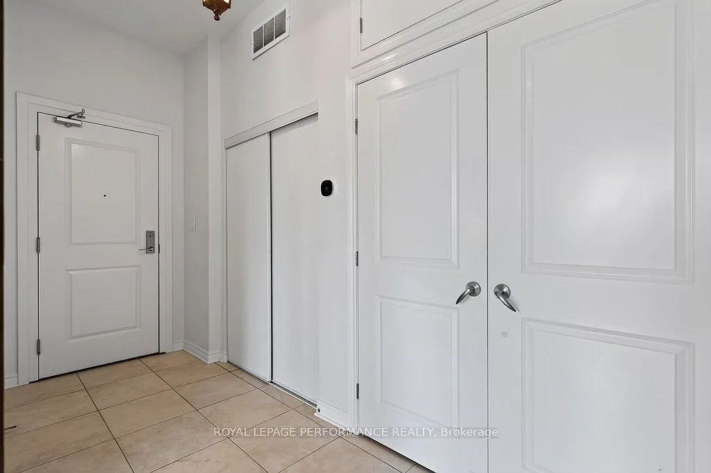 2 bed, $2,700 — Photo 4