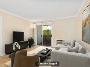 Village Green, Escondido, CA 92026