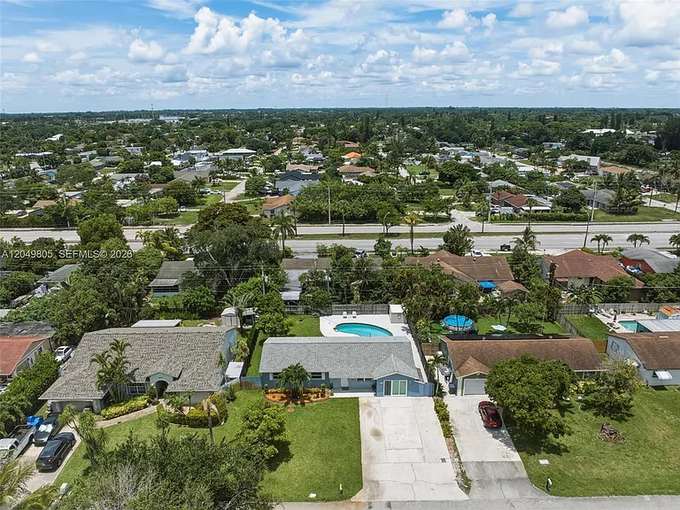 6595 Massachusetts Dr — Photo 24