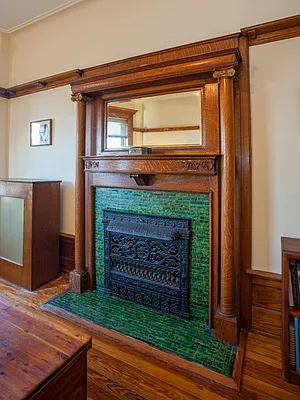 Sold by Avenue Sotheby's International Realty | media 37