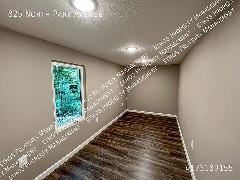 825 N Park Ave — Photo 6