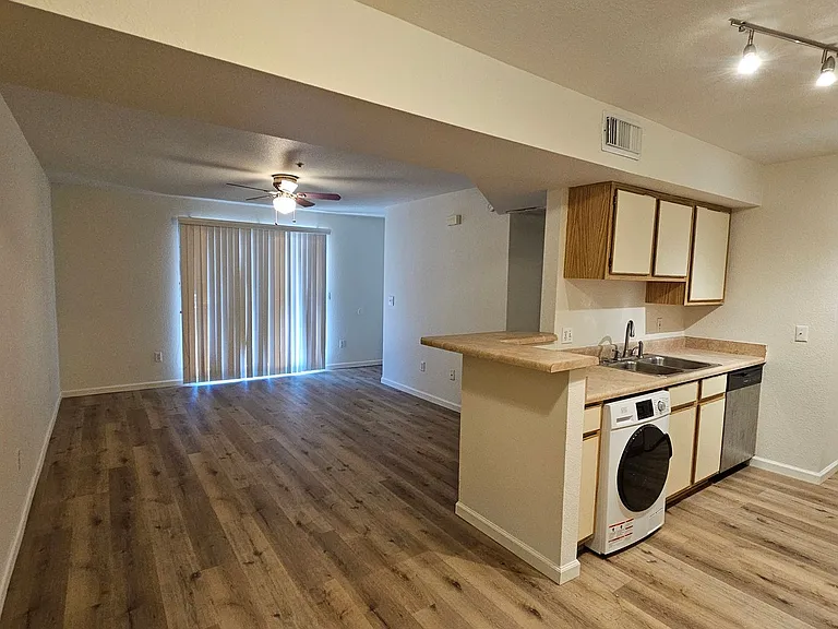 1385 W University Ave #7151 — Photo 1