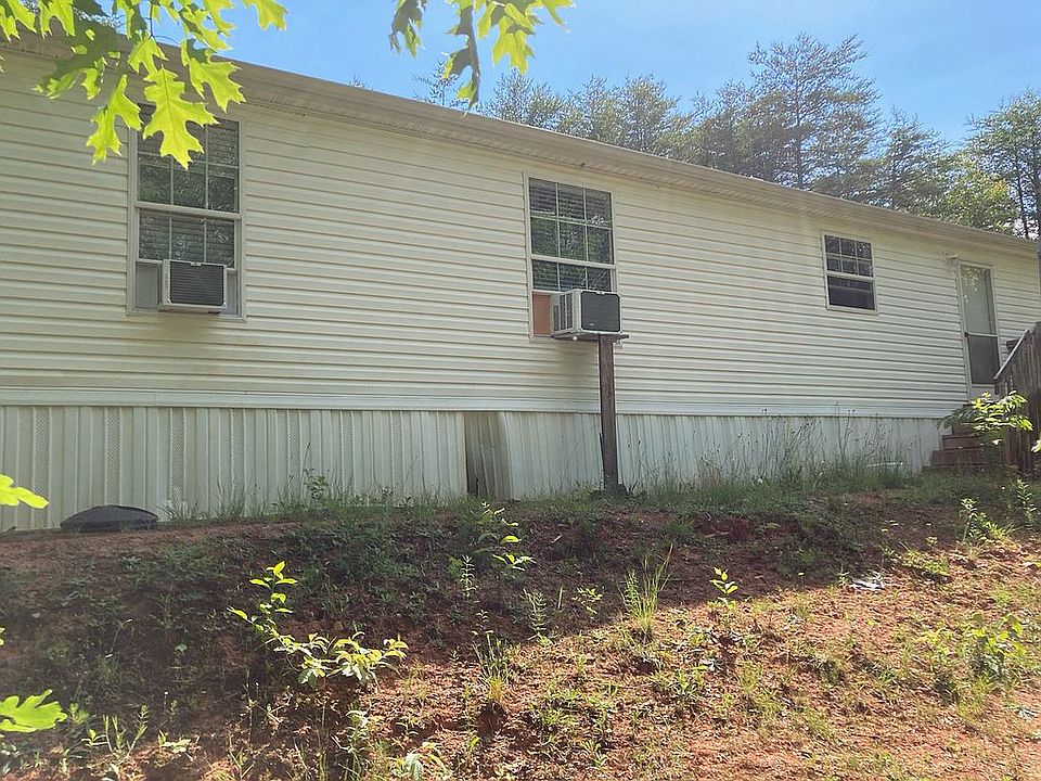 2nd image of 560 Fairwinds Dr