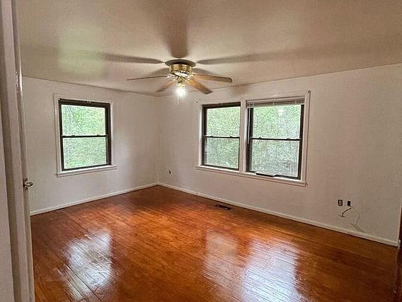 5th image of 233 Morphew Rd