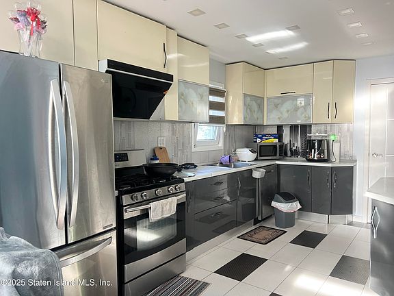 5th image of 53 Piave Ave