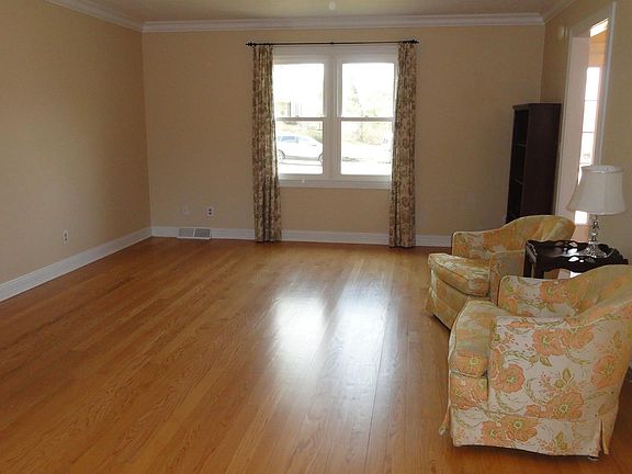 4th image of 2994 N Bankers Dr