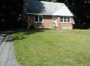 5 Briarwood Dr, Poughkeepsie, NY