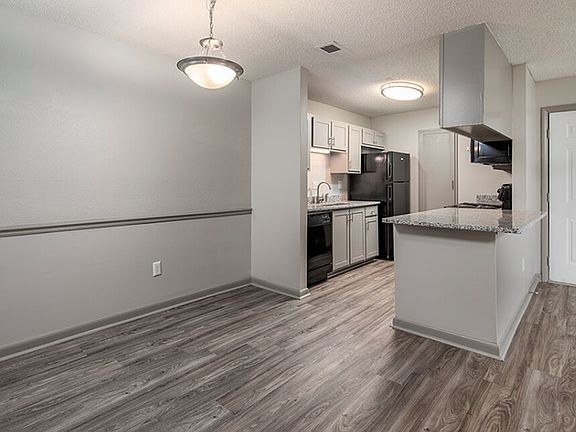 Bliss Newly Renovated Kitchen