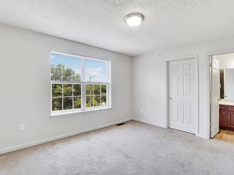 Townhhomes on Cartledge — Photo 6
